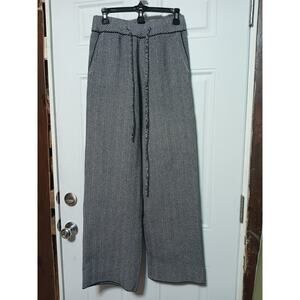 Womens wide leg pant size 4